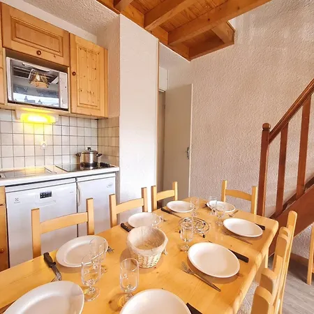 Apt In Les Deux Alpes, Ski Area Access